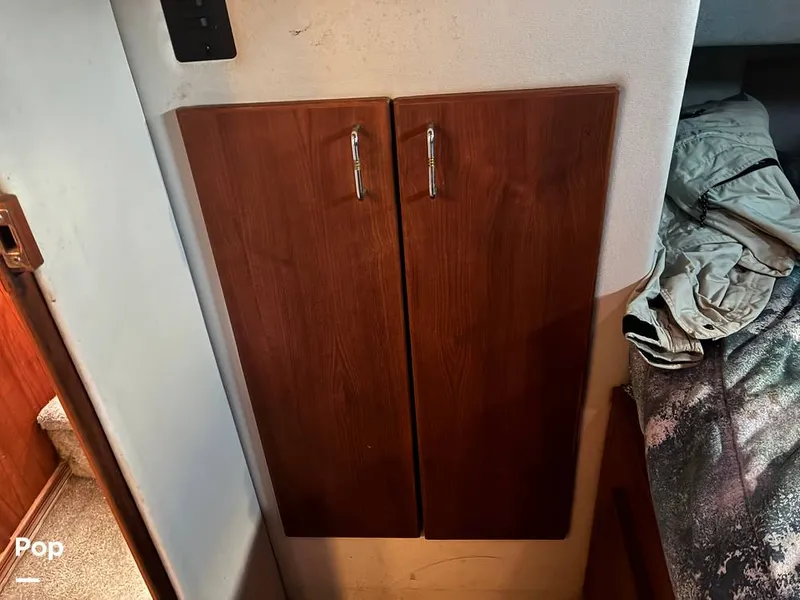 Slide: The Image of Bayliner 4588 Pilothouse 1992 - 16184401