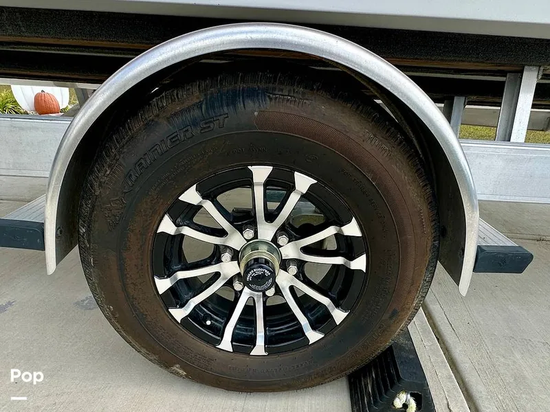 Slide: The Image of Hurricane SDS 188 OB 2023 - 15890963