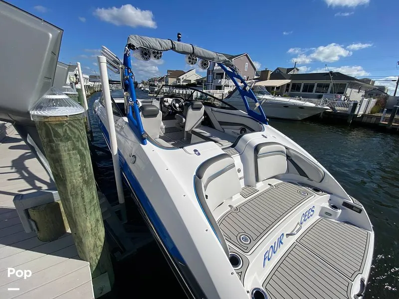 Slide: The Image of Yamaha AR 240 2020 - 15926553