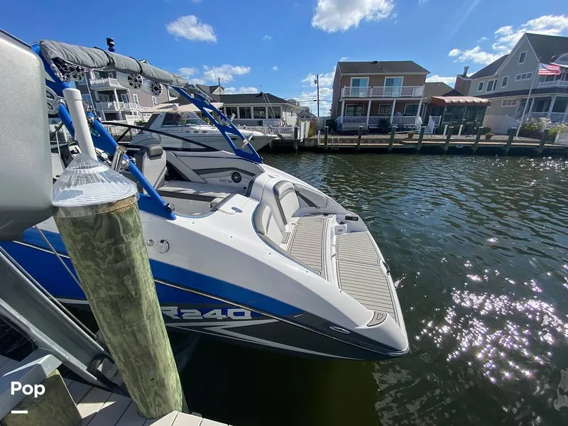 Slide: The Image of Yamaha AR 240 2020 - 15926544