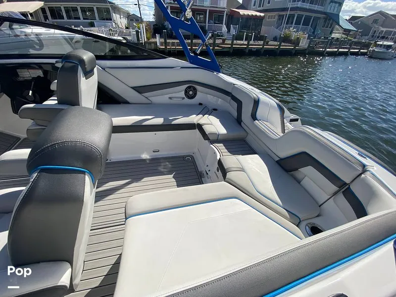 Slide: The Image of Yamaha AR 240 2020 - 15926547