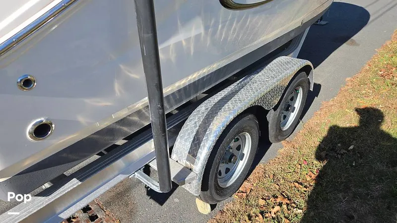 Slide: The Image of Robalo R207 2024 - 15967751