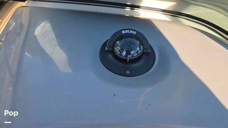 Slide: The Image of Robalo R207 2024 - 15967790