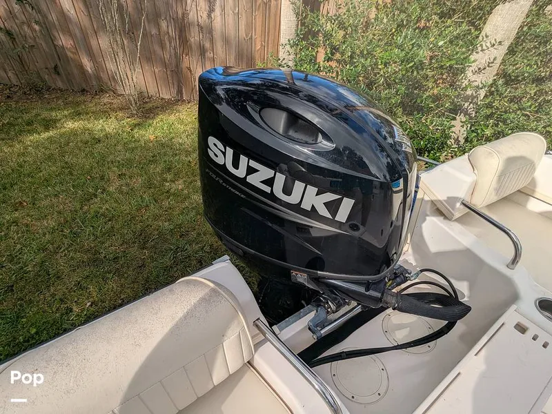 Slide: The Image of 200 Hp Four Stroke - 15960268