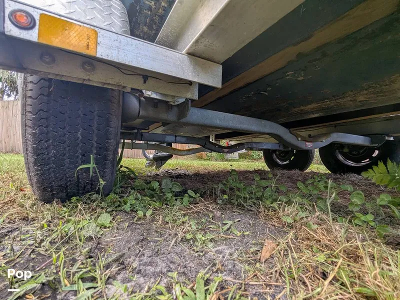 Slide: The Image of Grady-White Adventure 208 2002 - 15960334