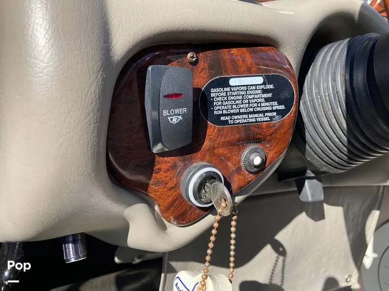 Slide: The Image of Crownline Boats 266 CCR 2002 - 15926449