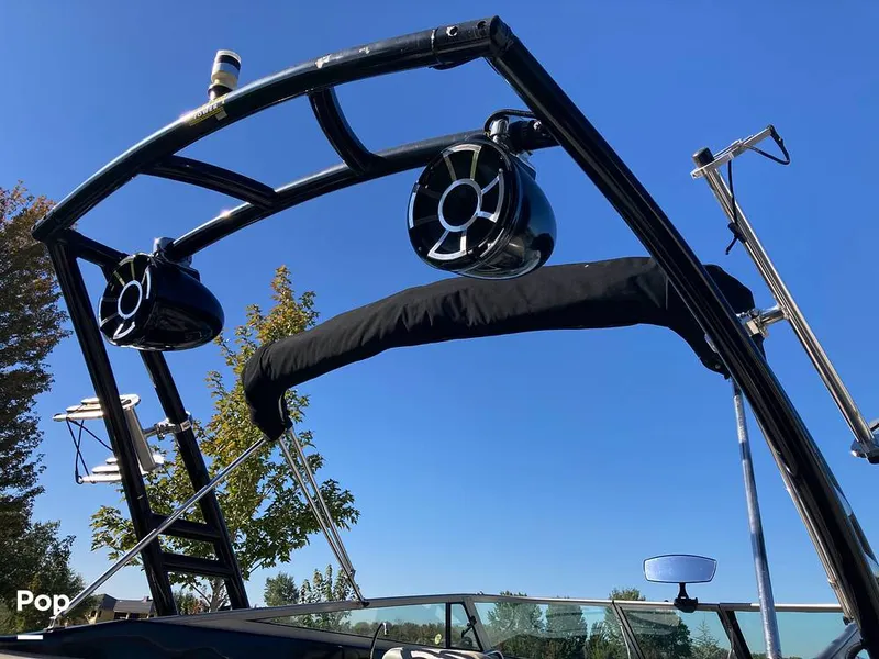 Slide: The Image of Ski/wakeboard Tower - 15926432