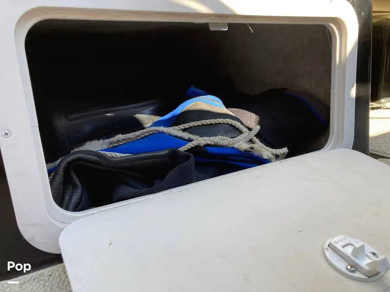 Slide: The Image of Crownline Boats 266 CCR 2002 - 15926475