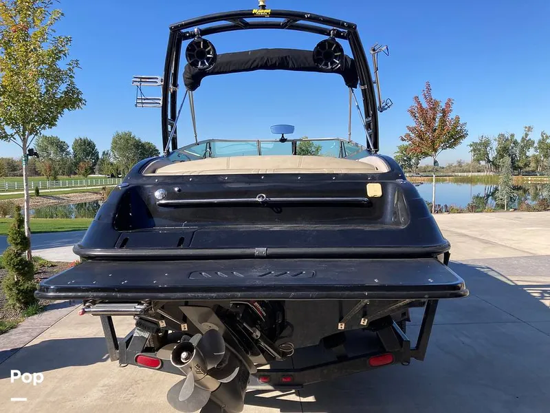 Slide: The Image of Crownline Boats 266 CCR 2002 - 15926391