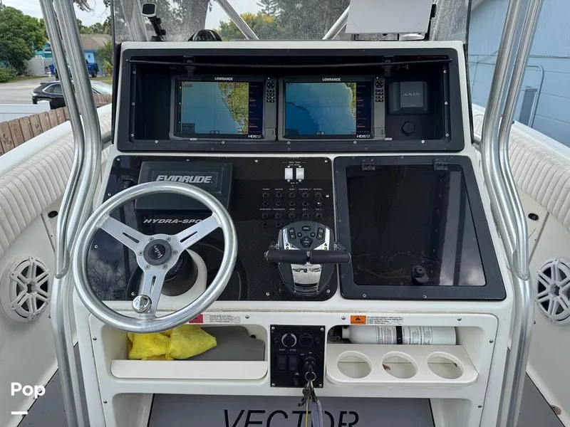 Slide: The Image of Hydra-Sports Vector 2796 CC 2000 - 15919454