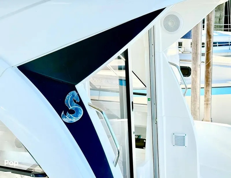 Slide: The Image of Beneteau Antares 7 2023 - 15912743