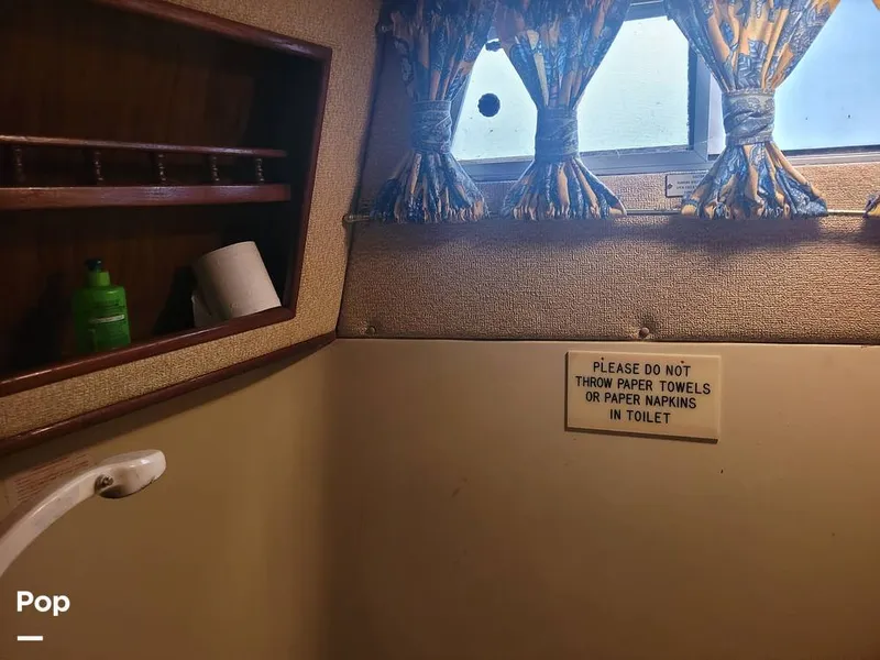 Slide: The Image of Sea Ray 355 aft 1983 - 16021259