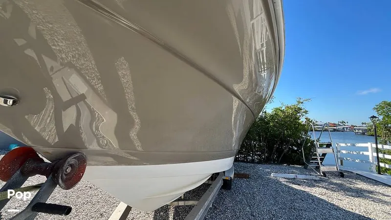 Slide: The Image of Crownline Boats 300 LS 2009 - 15986165