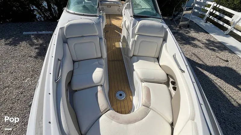 Slide: The Image of Crownline Boats 300 LS 2009 - 15986197