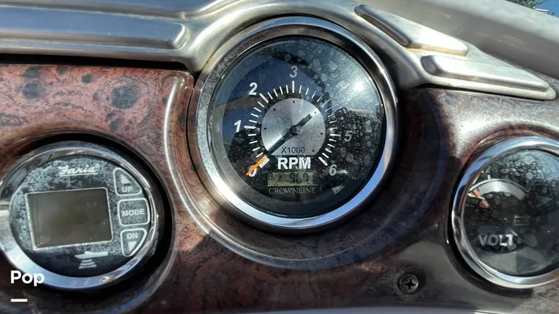 Slide: The Image of Crownline Boats 300 LS 2009 - 15986215