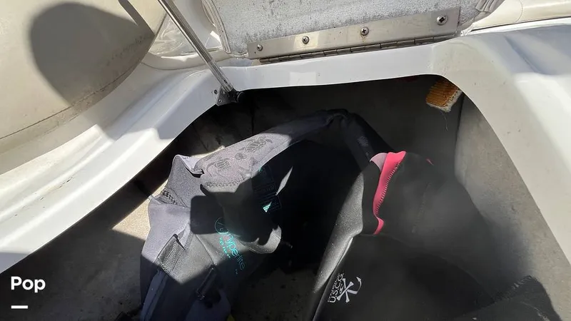 Slide: The Image of Crownline Boats 300 LS 2009 - 15986218