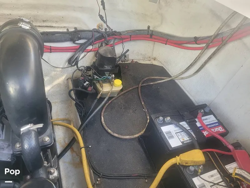 Slide: The Image of Crownline Boats 300 LS 2009 - 15989908