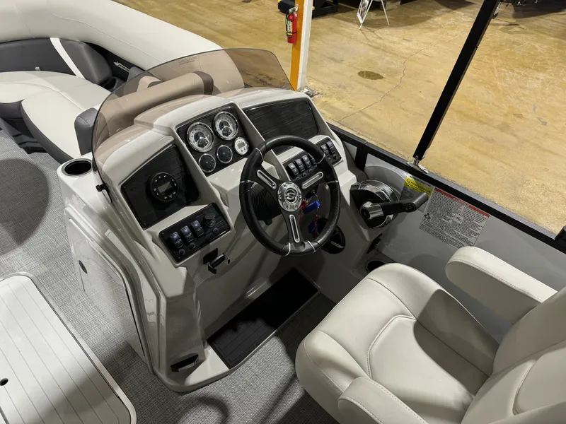 Slide: The Image of Sylvan MIRAGE X3 2024 - 6