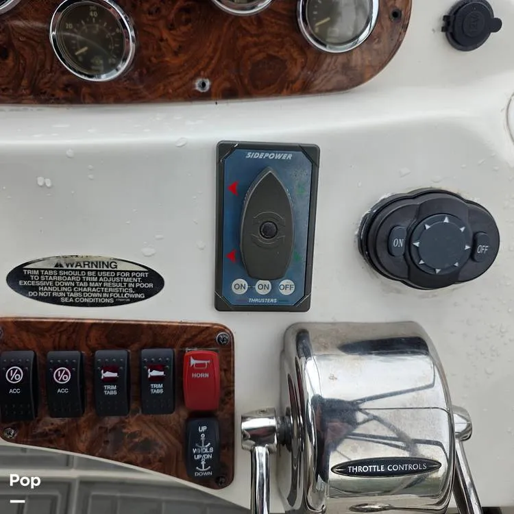 Slide: The Image of Meridian Sedan 341 2008 - 16115342