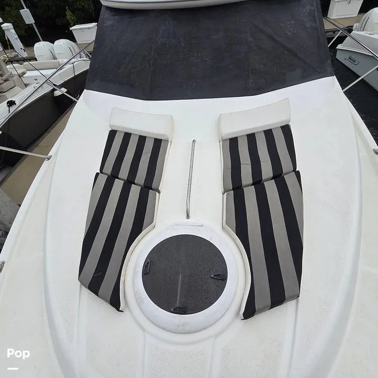 Slide: The Image of Meridian Sedan 341 2008 - 16115350