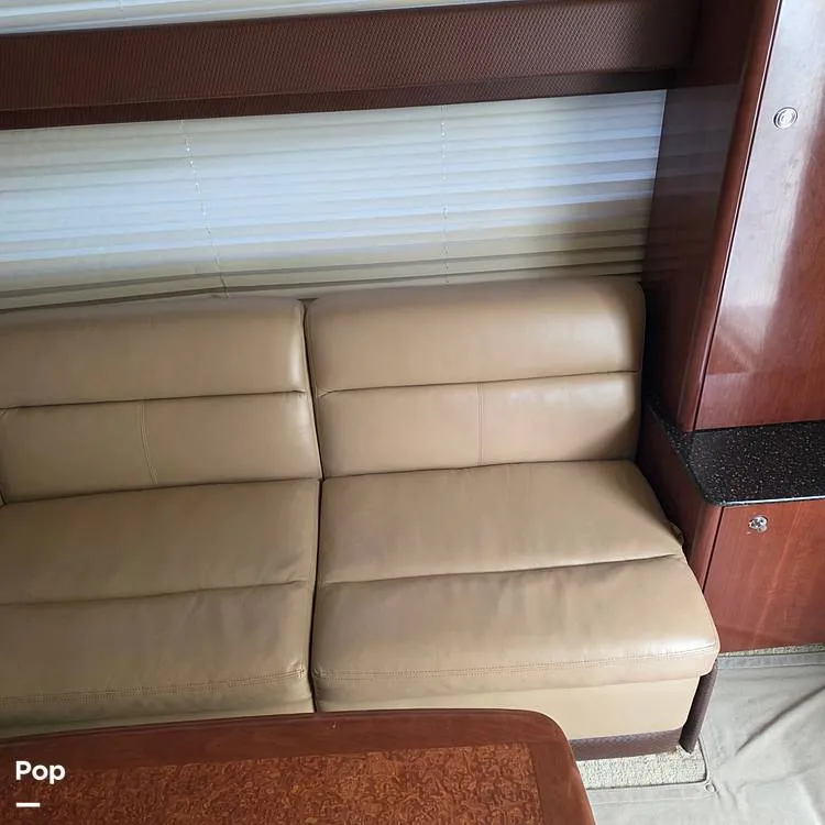 Slide: The Image of Meridian Sedan 341 2008 - 16115384