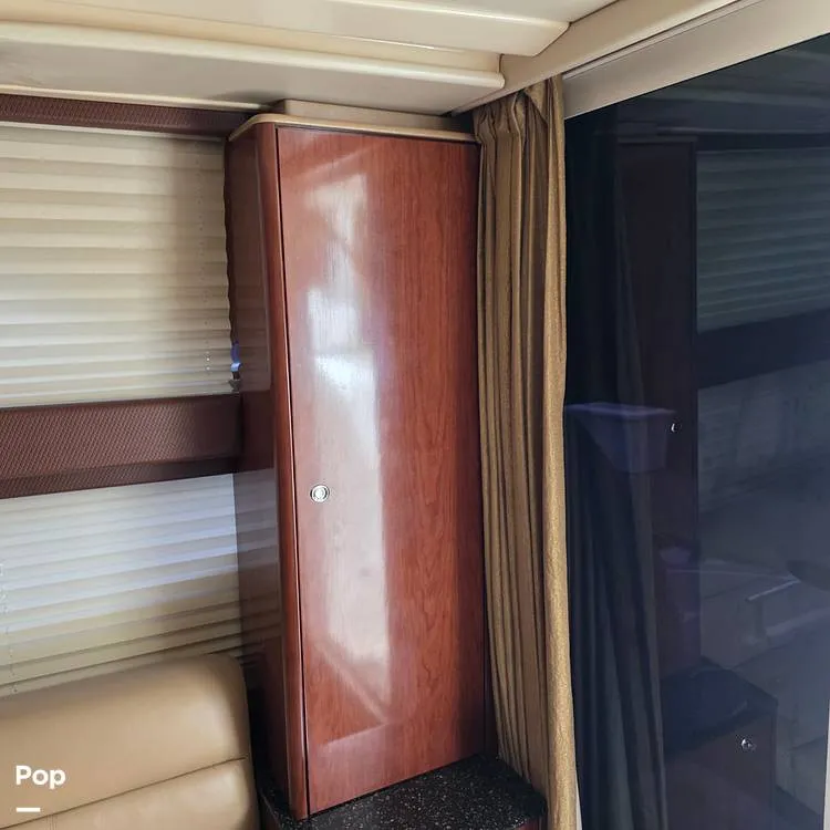 Slide: The Image of Meridian Sedan 341 2008 - 16115385