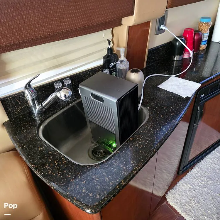 Slide: The Image of Meridian Sedan 341 2008 - 16115388