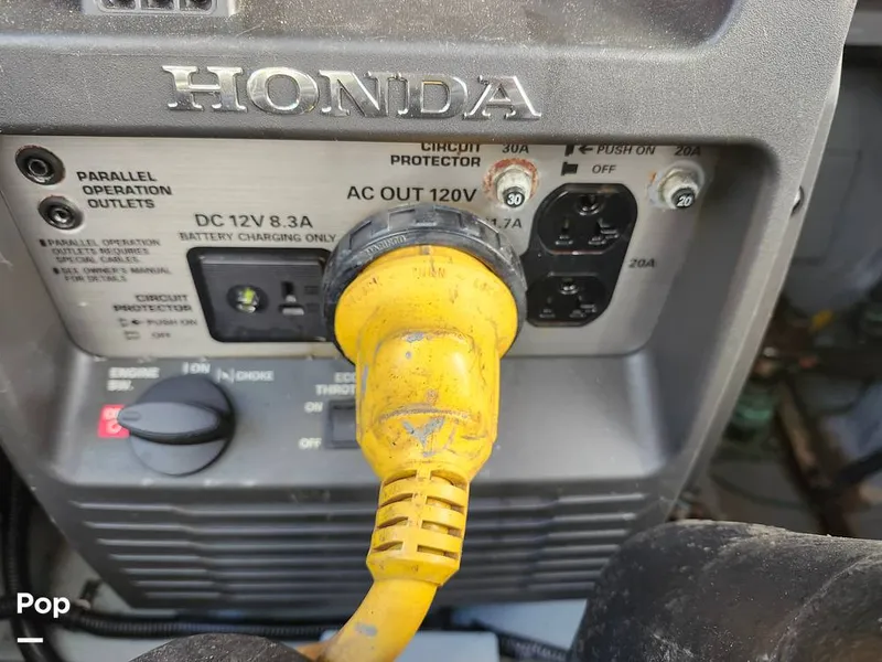 Slide: The Image of Sea Ray 310 Sundancer 2000 - 16020486