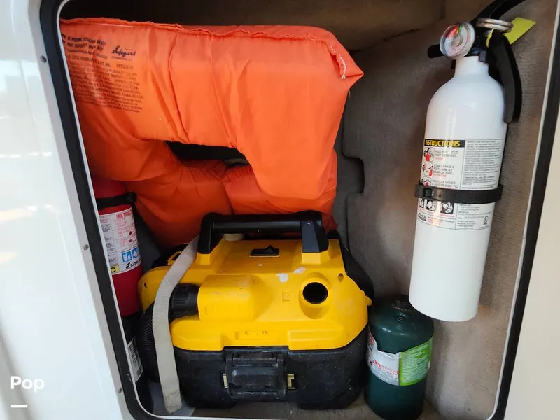 Slide: The Image of Sea Ray 310 Sundancer 2000 - 16020298