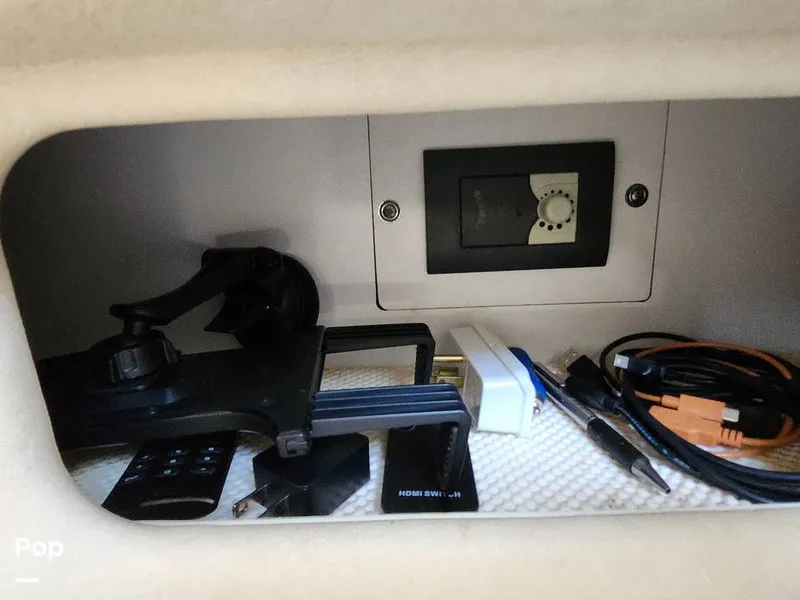 Slide: The Image of Sea Ray 310 Sundancer 2000 - 16020305