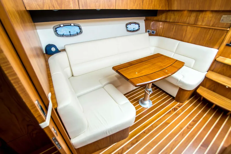 Slide: The Image of Tiara 3900 Open 2011 - 34
