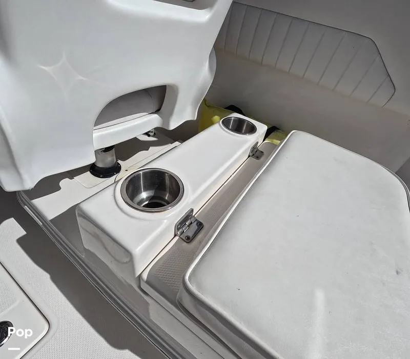 Slide: The Image of Robalo 247 2012 - 15933106