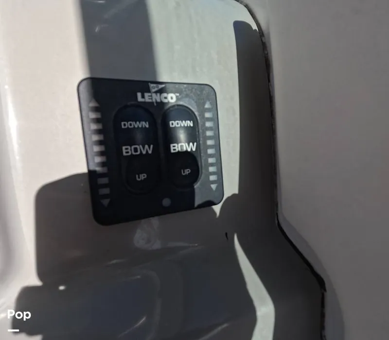 Slide: The Image of Robalo 247 2012 - 15933115