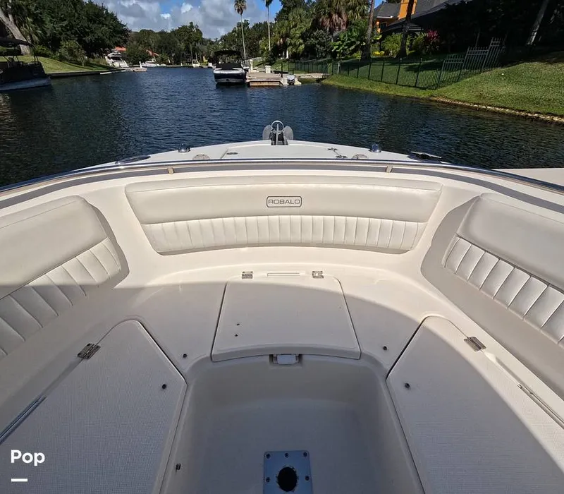 Slide: The Image of Robalo 247 2012 - 15933142