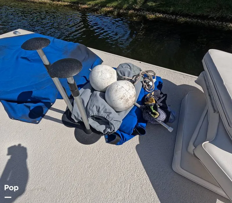 Slide: The Image of Robalo 247 2012 - 15933149