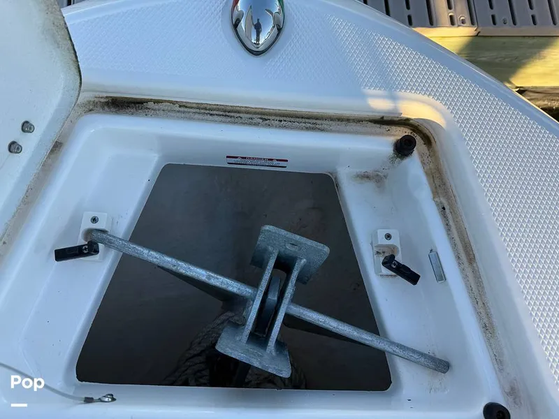 Slide: The Image of Robalo 207 DC 2018 - 15948192