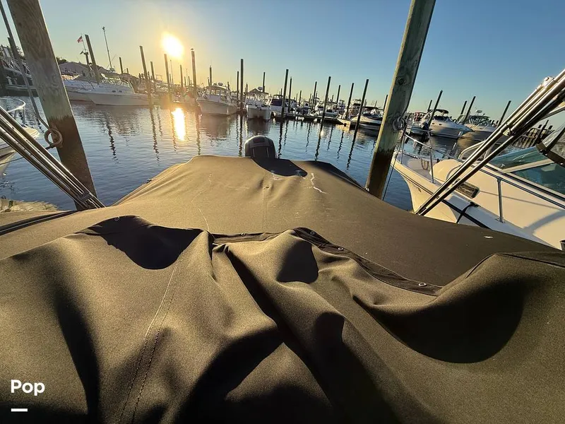 Slide: The Image of Robalo 207 DC 2018 - 15948193