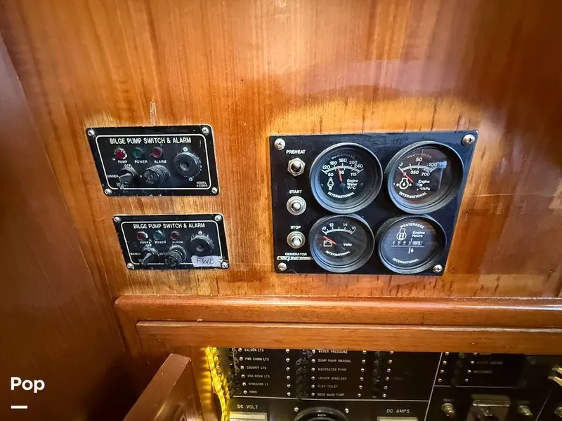 Slide: The Image of Jefferson 37 Convertible 1989 - 15948084