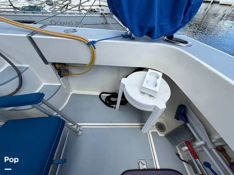 Slide: The Image of Jefferson 37 Convertible 1989 - 15947997