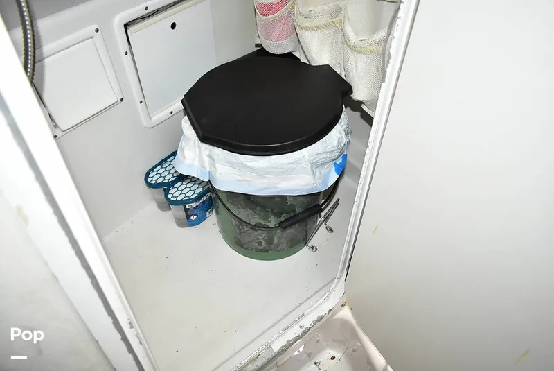 Slide: The Image of Pro-Line Walkaround 251 1995 - 15974751