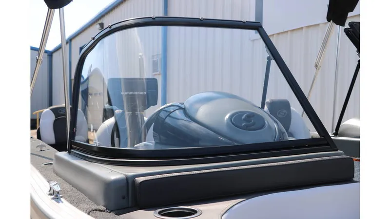 Slide: The Image of Smoker Craft 172 Ultima Legacy 2025 - 14