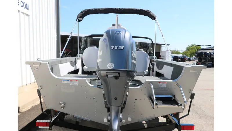 Slide: The Image of Smoker Craft 172 Ultima Legacy 2025 - 23