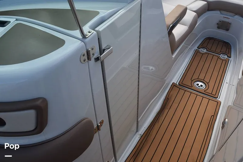 Slide: The Image of Crownline Boats Eclipse E285 2019 - 16041687