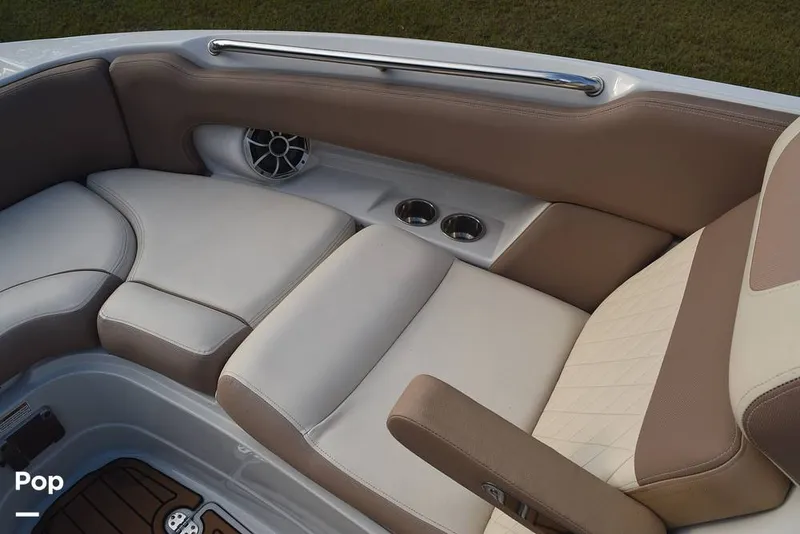 Slide: The Image of Crownline Boats Eclipse E285 2019 - 16041698