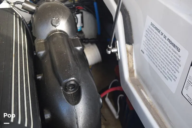 Slide: The Image of Crownline Boats Eclipse E285 2019 - 16041615