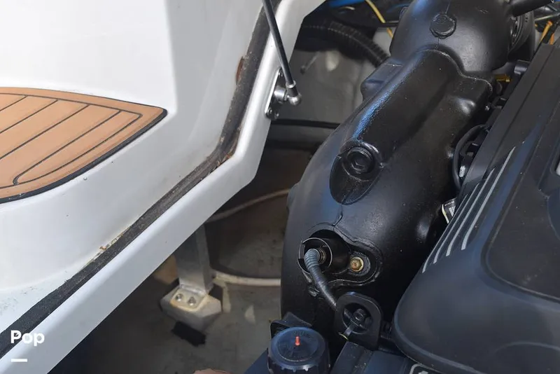 Slide: The Image of Crownline Boats Eclipse E285 2019 - 16041617