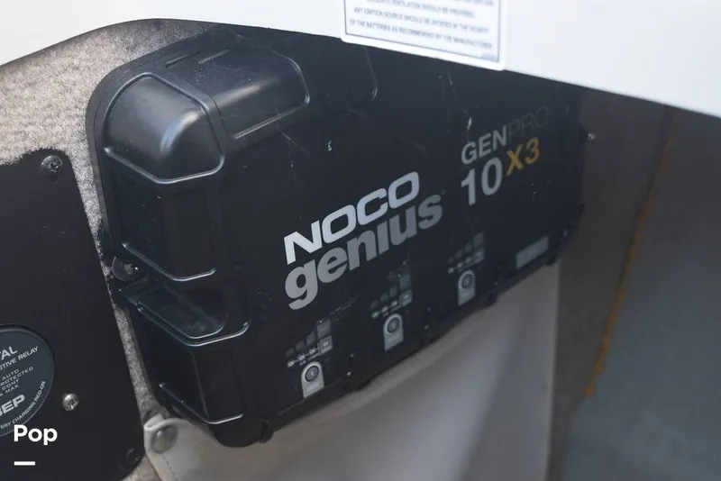 Slide: The Image of Battery Charger - 16041625