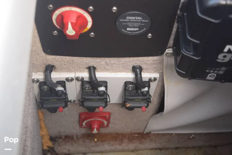 Slide: The Image of Battery Switch - 16041626