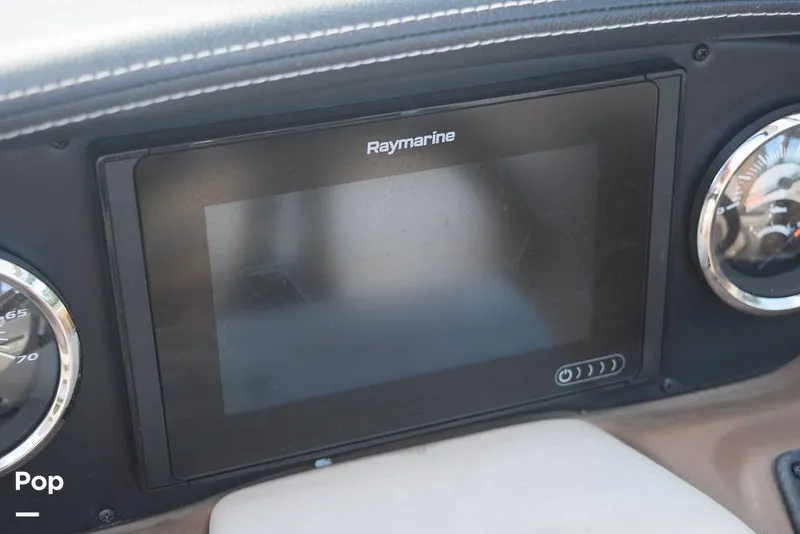 Slide: The Image of Raymarine 7 Gps/charplotter/fishfinder And Engine Information - 16041648