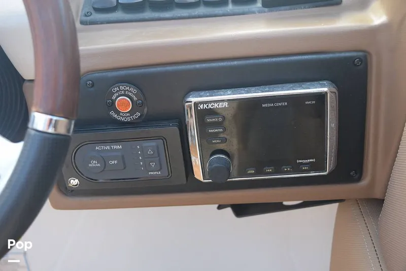 Slide: The Image of Crownline Boats Eclipse E285 2019 - 16041653